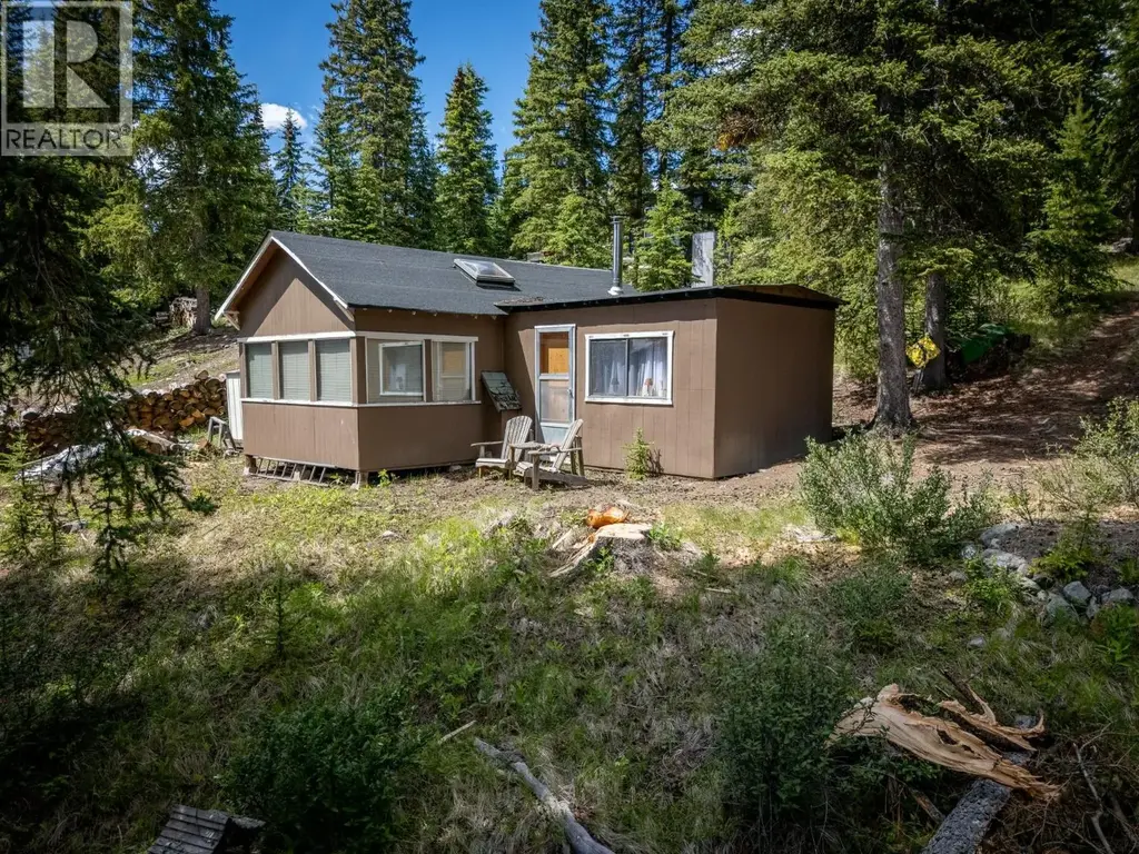 4864 Paska Lake Road, Logan Lake